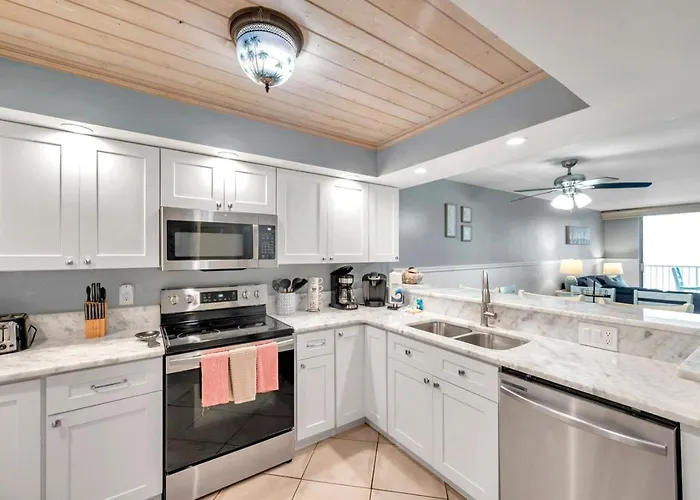 3 Bedroom Indian Shores Stunnersc1-305