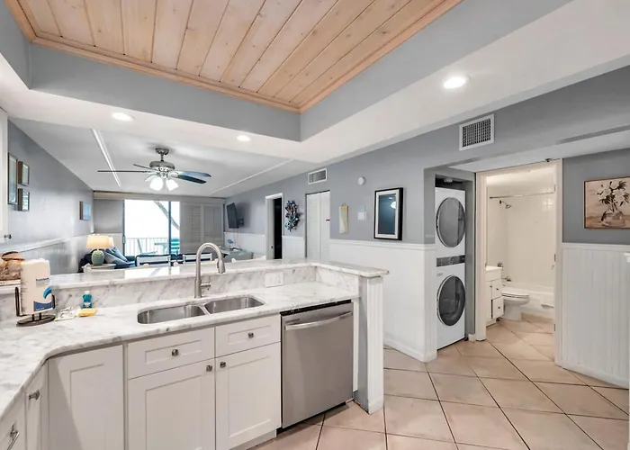 Apartment 3 Bedroom Indian Shores Stunnersc1-305